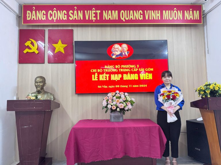 Tường Thuật Buổi Lê Kết Nạp Đảng Viên Mới Đối Với Đồng Chí Nguyễn Xuân Khánh Linh Ngày 09/11/2024