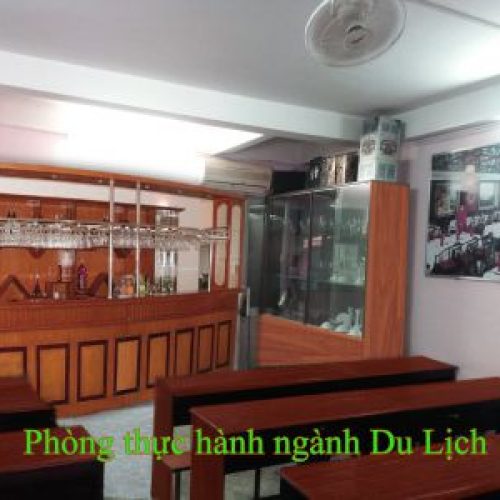 Giới thiệu hàng loạt hình ảnh Restaurant and Bar