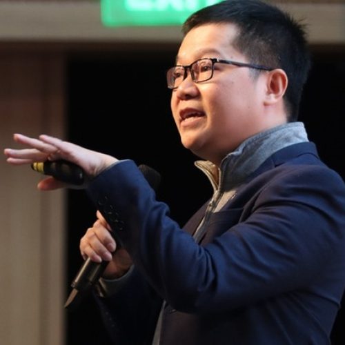 Đại học không phải tấm giấy thông hành chắc nịch cho tương lai